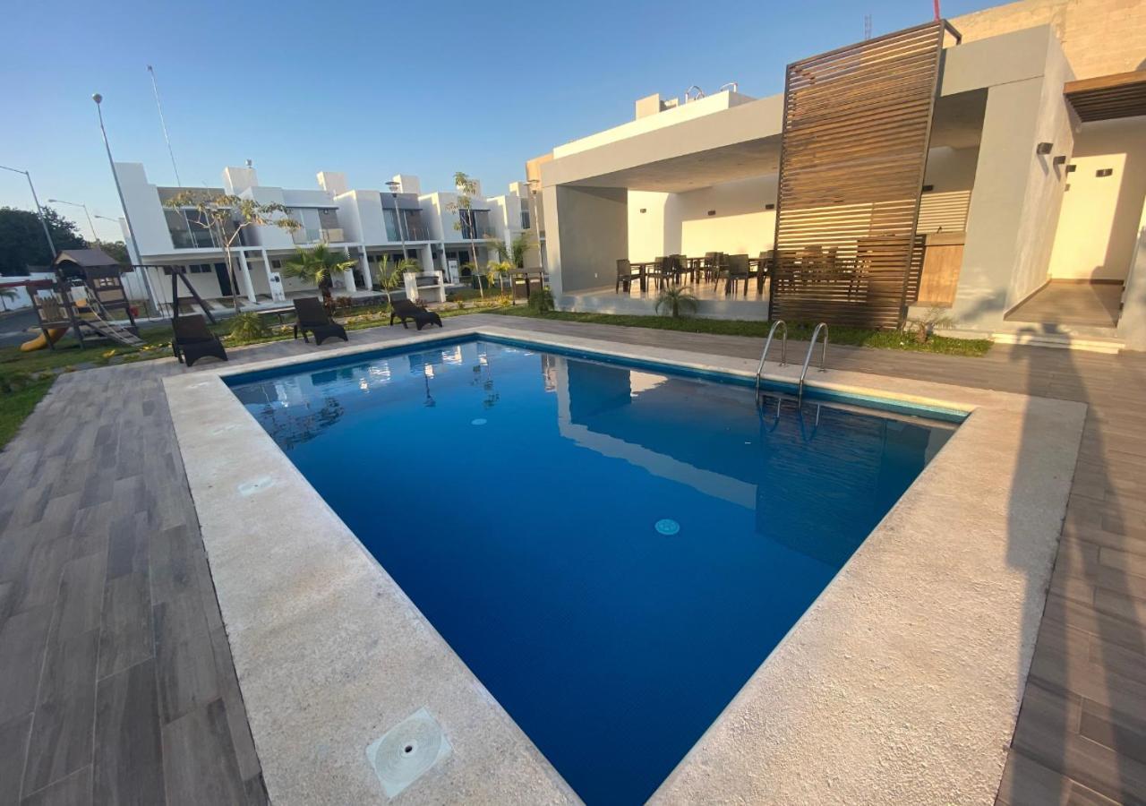 Casa Familiar En Condominio Privado Cerca De Playa 坎昆 外观 照片